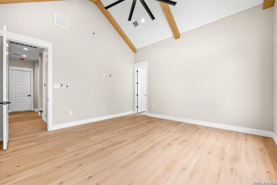 Spacious, unfurnished interior of a new home in , Bandera (Image 22). Spacious, unfurnished interior of a new home in , Bandera (Image 22).