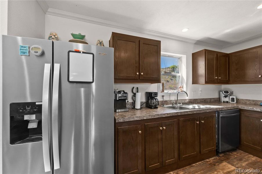 Furnished interior view inside a new home in , Cotopaxi (Image 9).