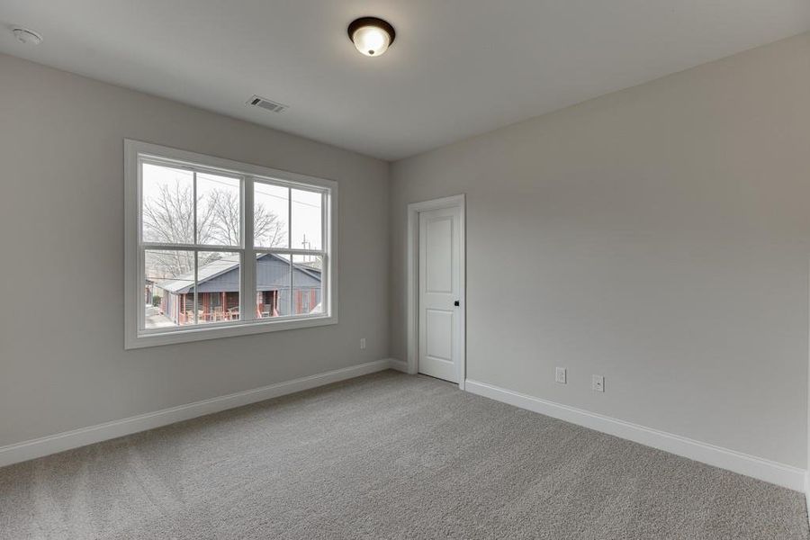 Spacious, unfurnished interior of a new home in , Buford (Image 23).