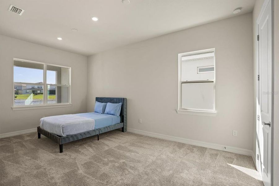 Furnished interior view inside a new home in , Orlando (Image 12).
