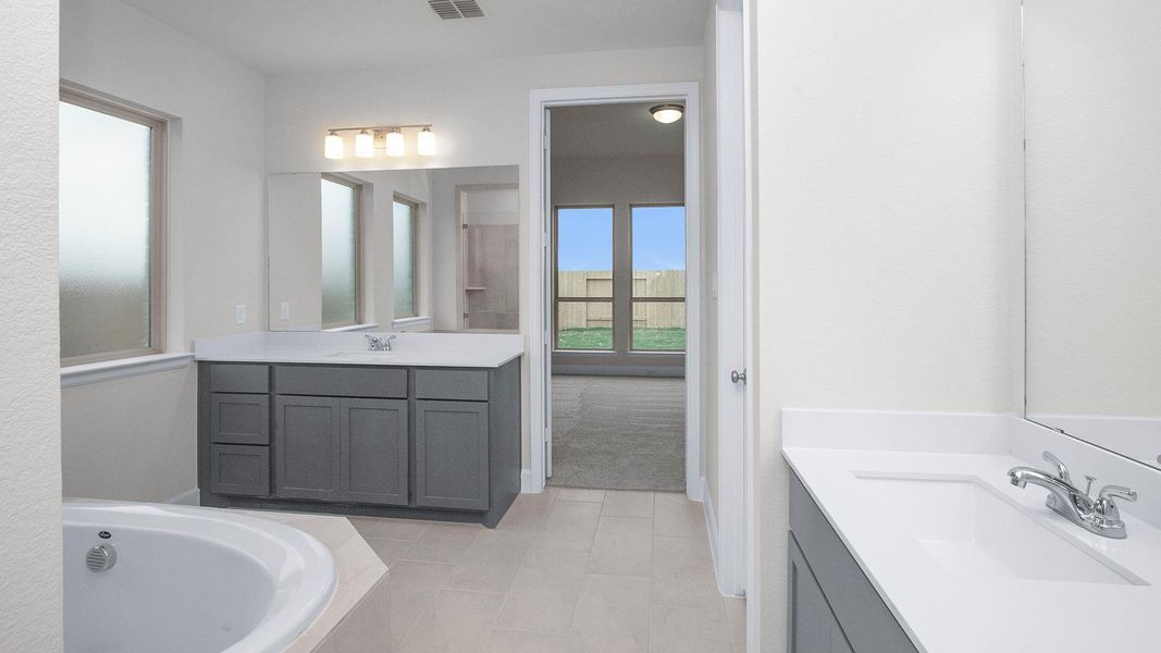 Furnished interior view inside a new home in Everly 45', Hockley (Image 10).