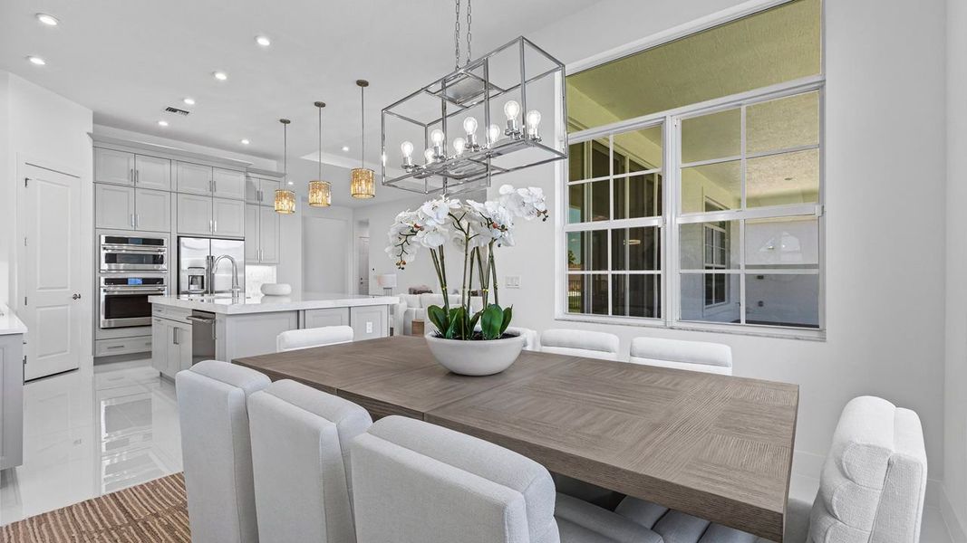 Dining Dining