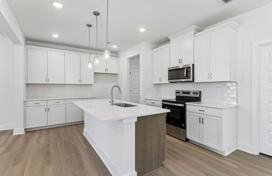 Furnished interior view inside a new home in Glenview Farms, Murfreesboro (Image 8).
