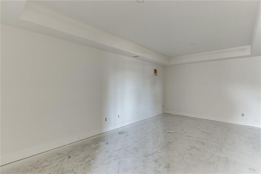 Spacious, unfurnished interior of a new home in , Buford (Image 5).