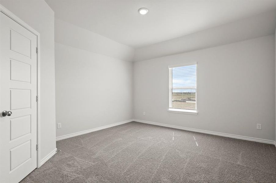 Spacious, unfurnished interior of a new home in Rocky Creek Crossing, Fort Worth (Image 13). Spacious, unfurnished interior of a new home in Rocky Creek Crossing, Fort Worth (Image 13).