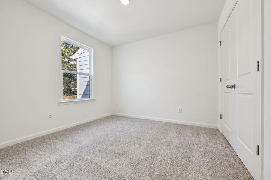 22-web-or-mls-212 Parker Lane-S0503-022