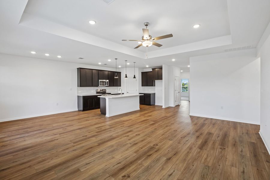 Spacious, unfurnished interior of a new home in Lisso, Pflugerville (Image 20).