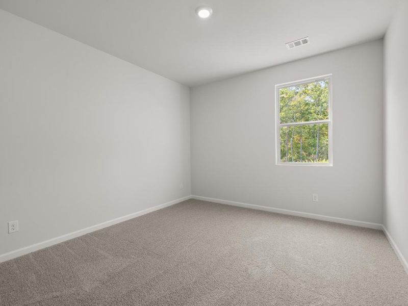 Spacious, unfurnished interior of a new home in Parkside at Carter Grove, Cartersville (Image 26).
