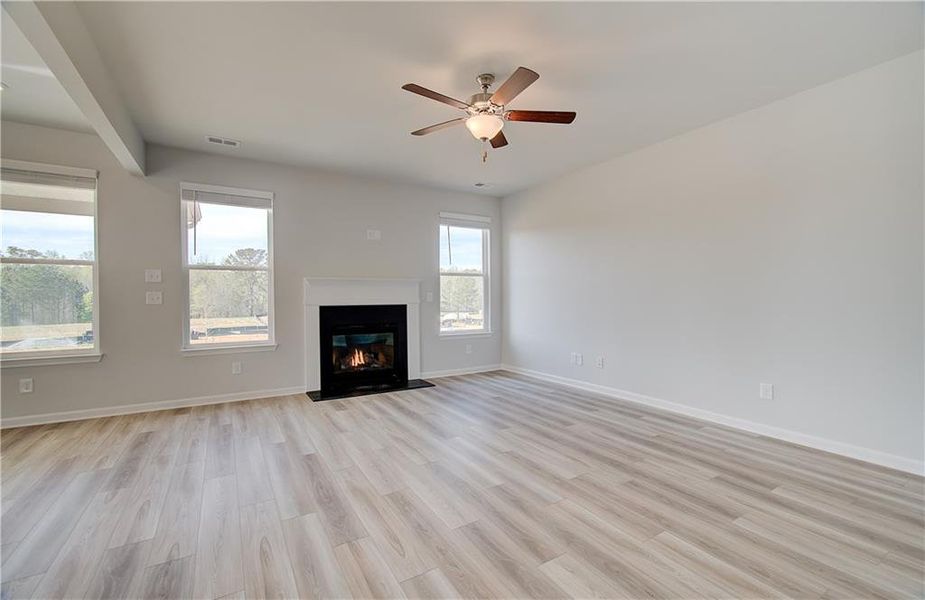 Spacious, unfurnished interior of a new home in Copperfield, Locust Grove (Image 13).