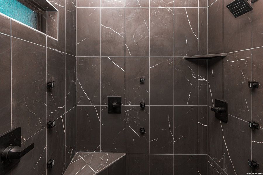 Close-up of interior finishes inside a home in , La Vernia (Image 16).