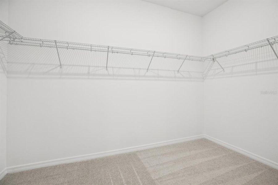 Spacious, unfurnished interior of a new home in , Winter Garden (Image 47).