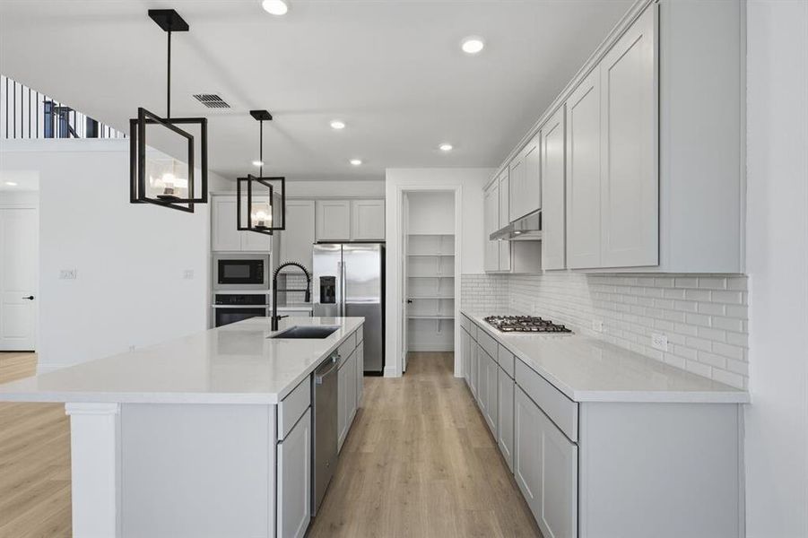 1621 Barnwood Road ~ Ready Now!