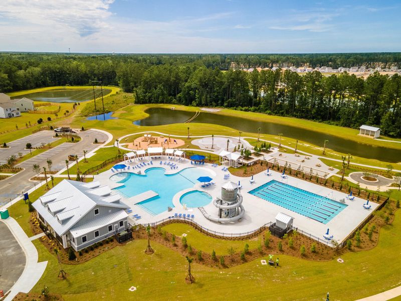 Community amenities in , Summerville (Image 30).
