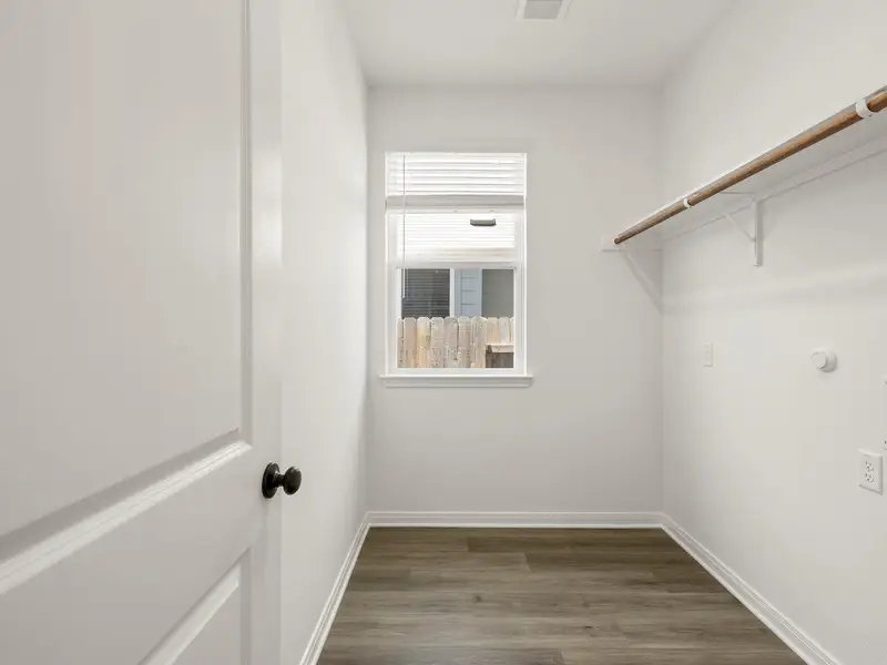 Spacious, unfurnished interior of a new home in Orchard Ridge, Liberty Hill (Image 14).
