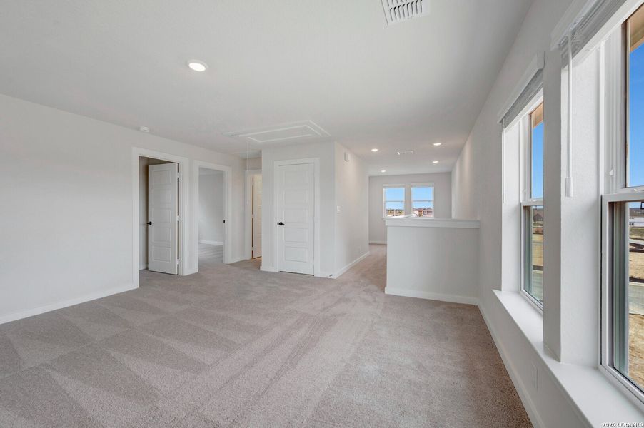 Spacious, unfurnished interior of a new home in Mayfair - Select Garden Series, New Braunfels (Image 13).