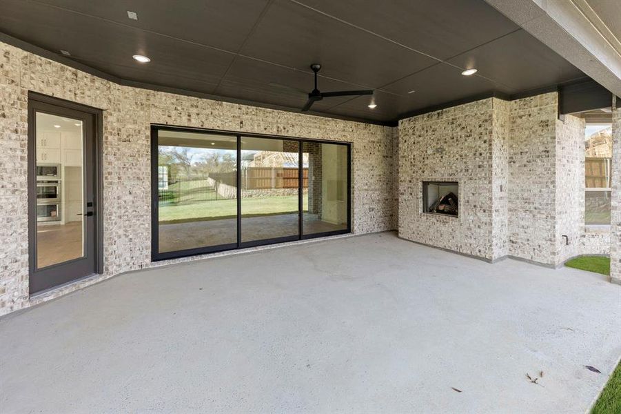 681 Capella - Patio 681 Capella - Patio