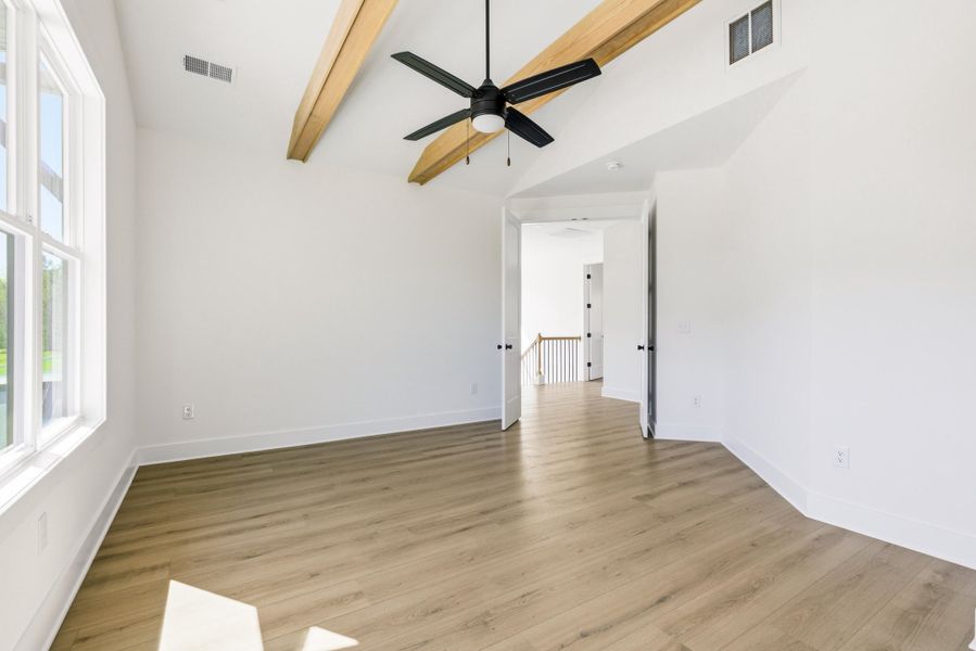 Spacious, unfurnished interior of a new home in , Johns Island (Image 67).