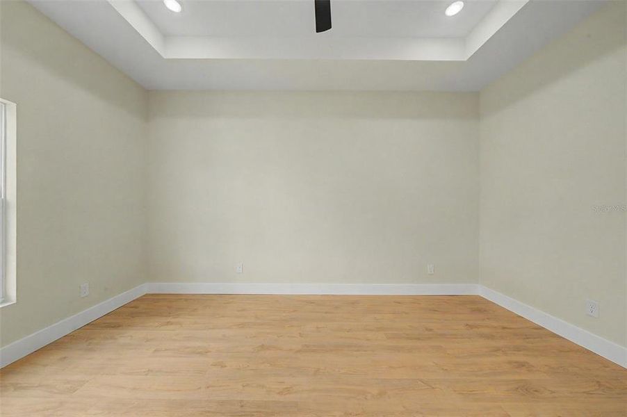 Spacious, unfurnished interior of a new home in , Sebring (Image 36).