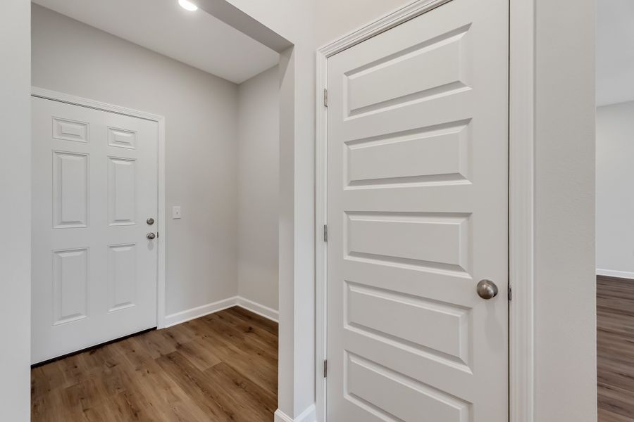 Spacious, unfurnished interior of a new home in , Crestview (Image 35).