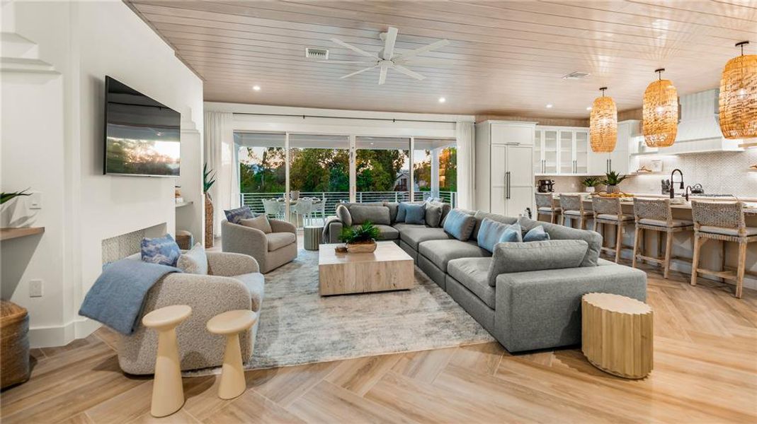 Community amenities in , Sarasota (Image 74). Community amenities in , Sarasota (Image 74).