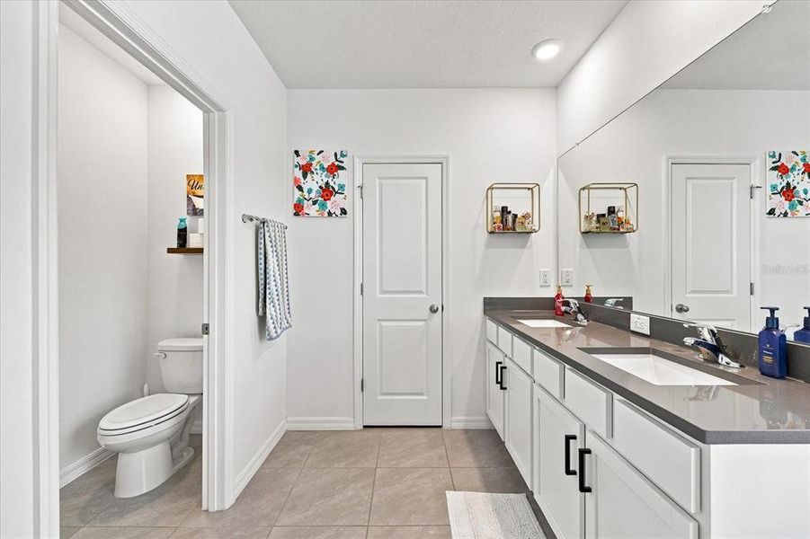 Furnished interior view inside a new home in Deerbrook, Land O' Lakes (Image 18). Furnished interior view inside a new home in Deerbrook, Land O' Lakes (Image 18).
