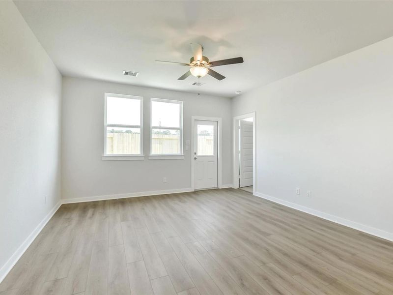 Spacious, unfurnished interior of a new home in Liberty Estates, Cleveland (Image 13).