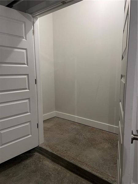 Spacious, unfurnished interior of a new home in , Gainesville (Image 19).