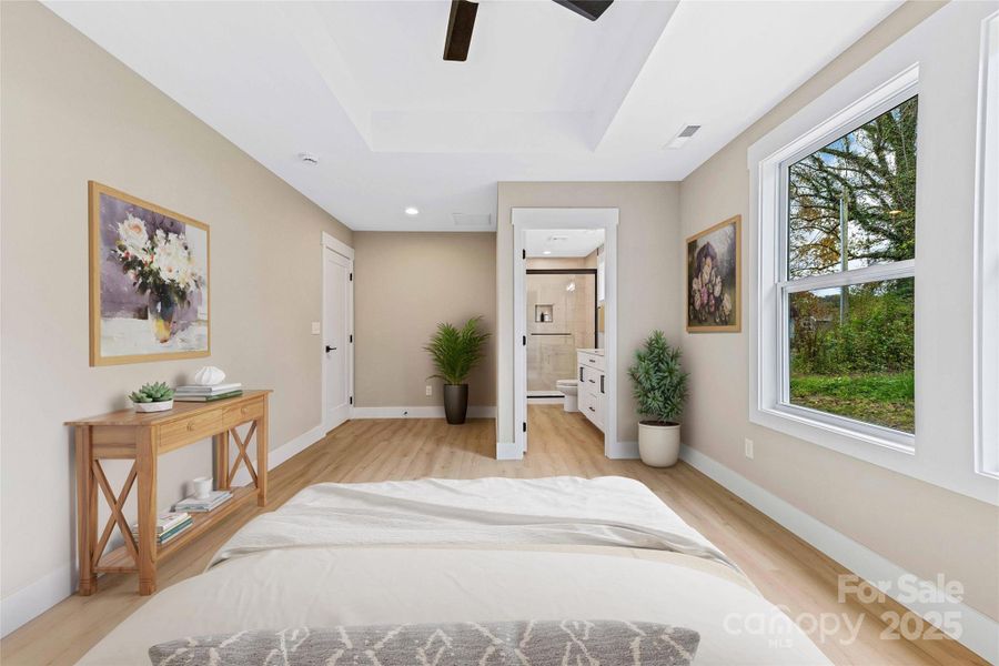 Furnished interior view inside a new home in , Marion (Image 34).