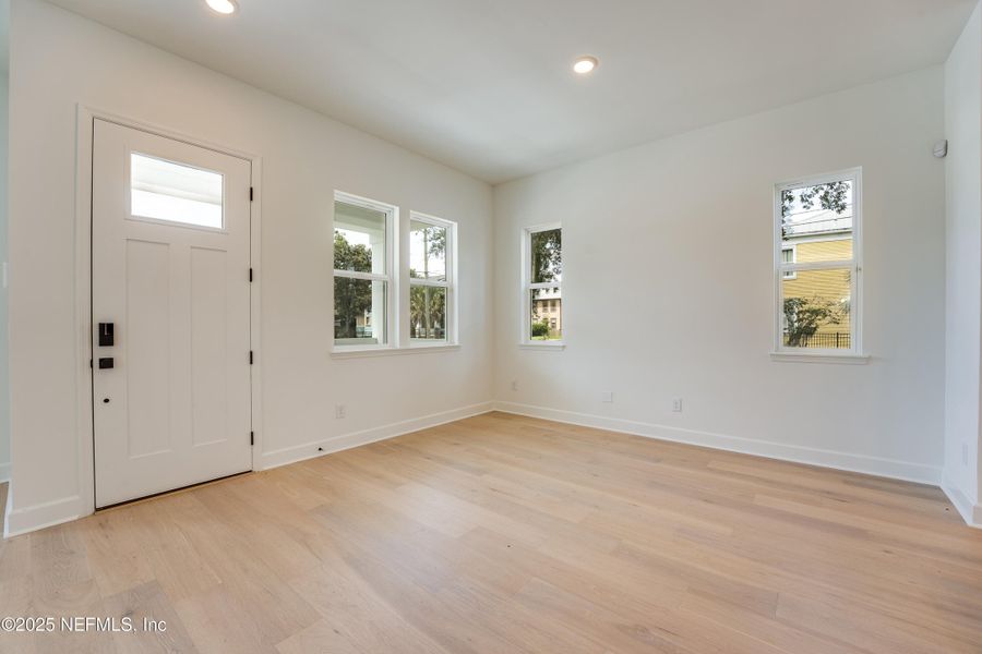 Spacious, unfurnished interior of a new home in , Jacksonville (Image 33). Spacious, unfurnished interior of a new home in , Jacksonville (Image 33).
