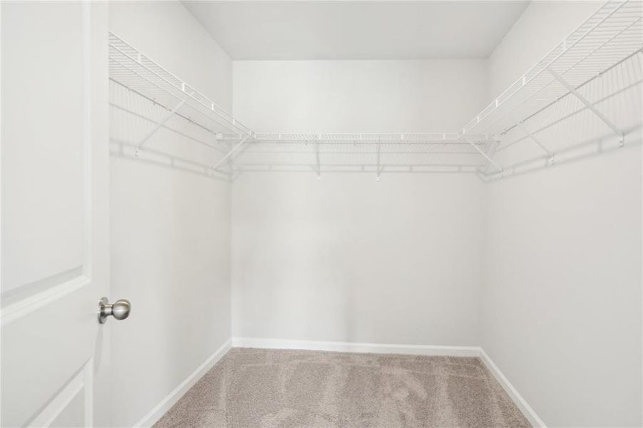 Spacious, unfurnished interior of a new home in Fairview Lake, Conyers (Image 19).