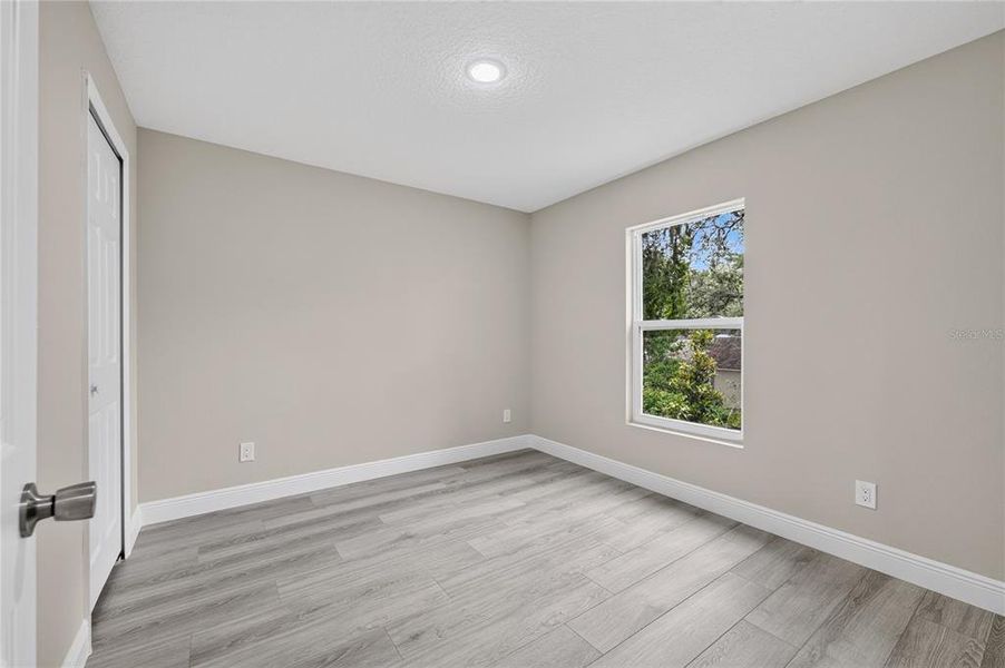 Spacious, unfurnished interior of a new home in , Orange City (Image 14).