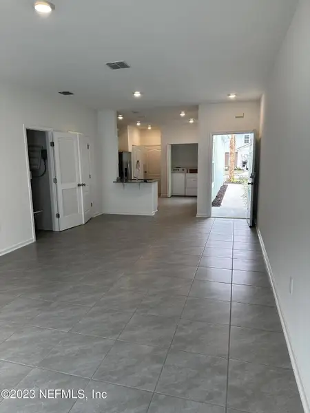 Spacious, unfurnished interior of a new home in , St. Augustine (Image 27).