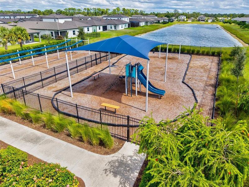 Community amenities in , Port Charlotte (Image 47).