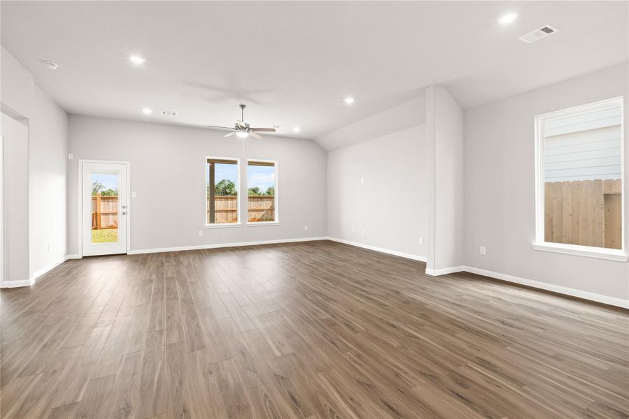 Photos are a representation of the floor plan. Options and interior selections will vary. Photos are a representation of the floor plan. Options and interior selections will vary.