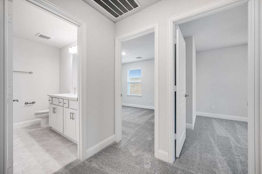 Image 18 representing the Cello by Taylor Morrison in South Oak 40s, Oak Point, TX. Image 18 representing the Cello by Taylor Morrison in South Oak 40s, Oak Point, TX.