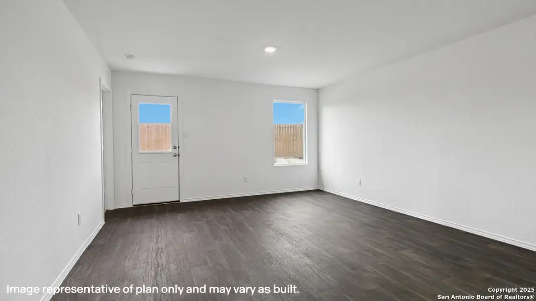 Spacious, unfurnished interior of a new home in Applewood, San Antonio (Image 16).