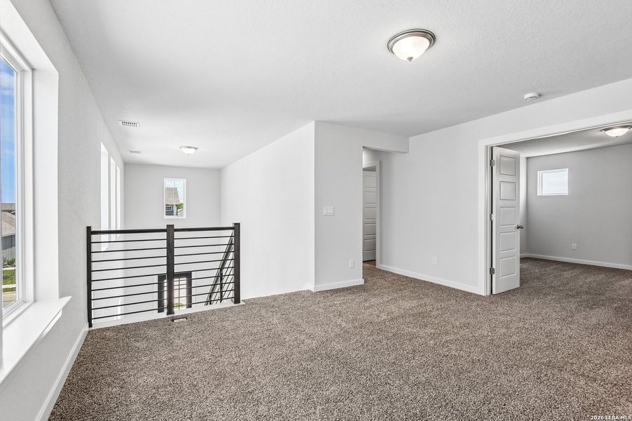Spacious, unfurnished interior of a new home in Highland Ridge, New Braunfels (Image 14).