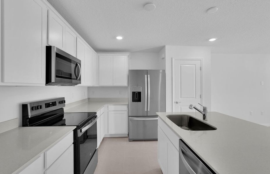 Furnished interior view inside a new home in Normandy Pines, Jacksonville (Image 10).