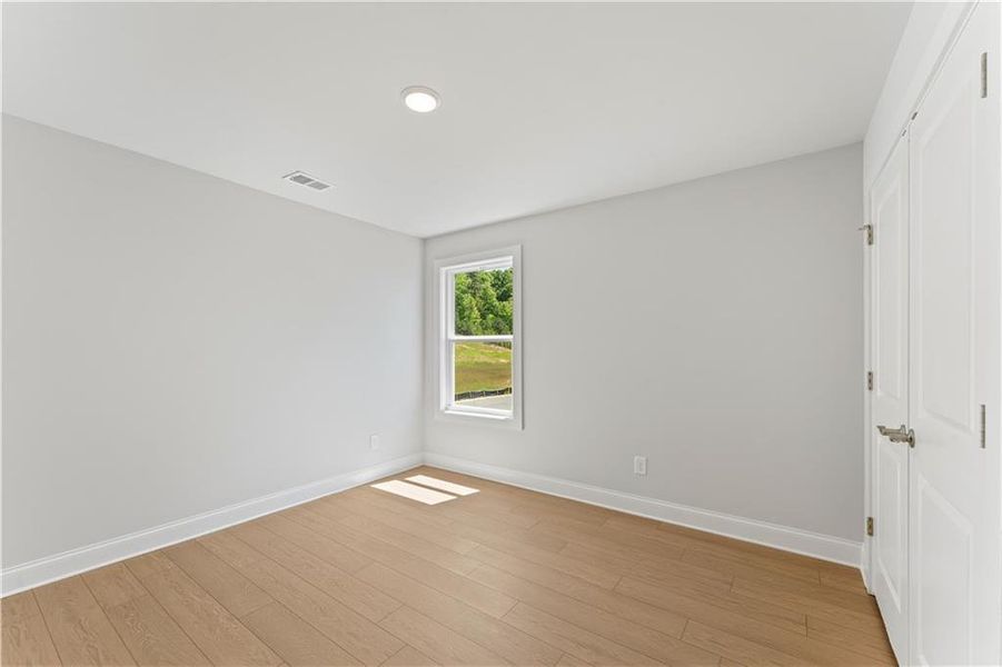 Spacious, unfurnished interior of a new home in , Calhoun (Image 13).