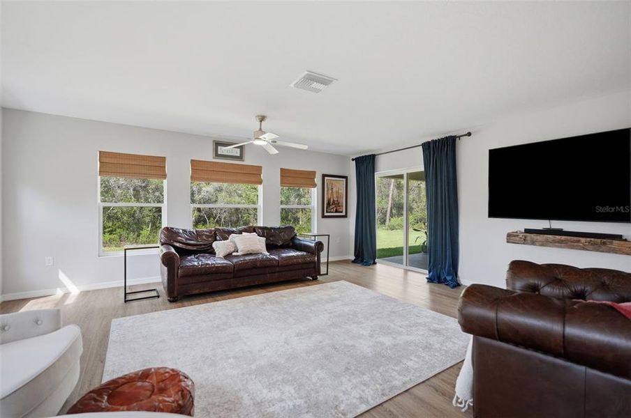 Furnished interior view inside a new home in , Spring Hill (Image 15).