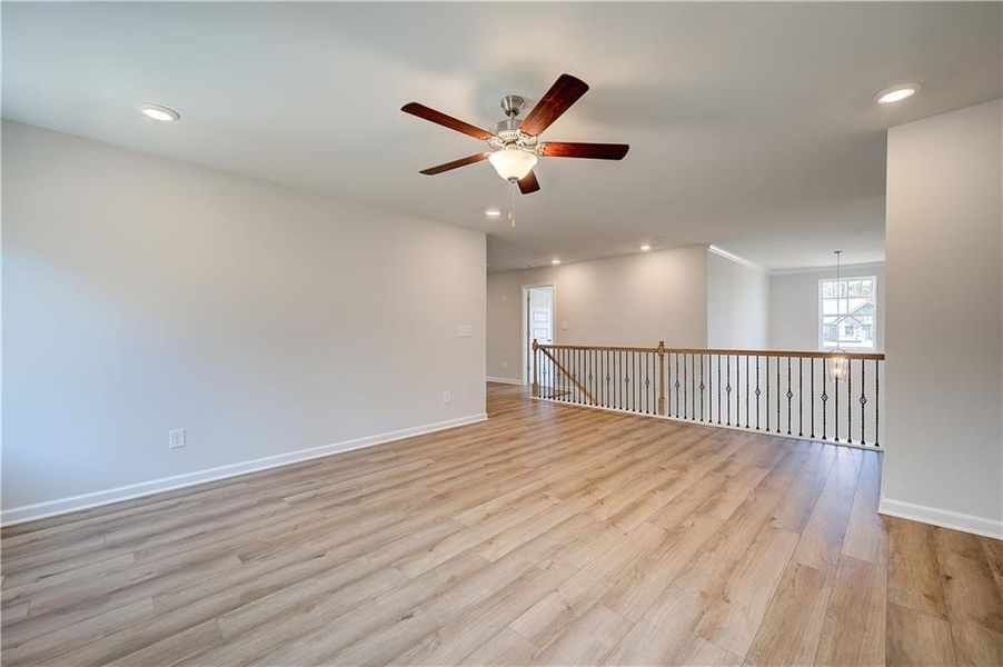 Spacious, unfurnished interior of a new home in Riverbend Overlook, Fayetteville (Image 32).