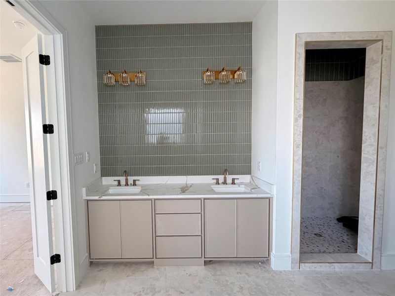 Image 37 of a home in .