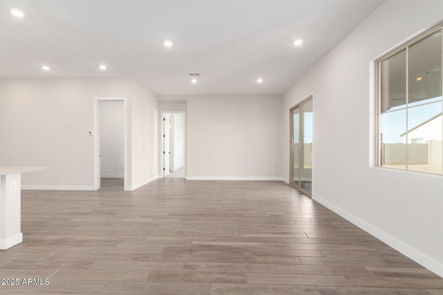 07 - Kingbird 07 - Kingbird