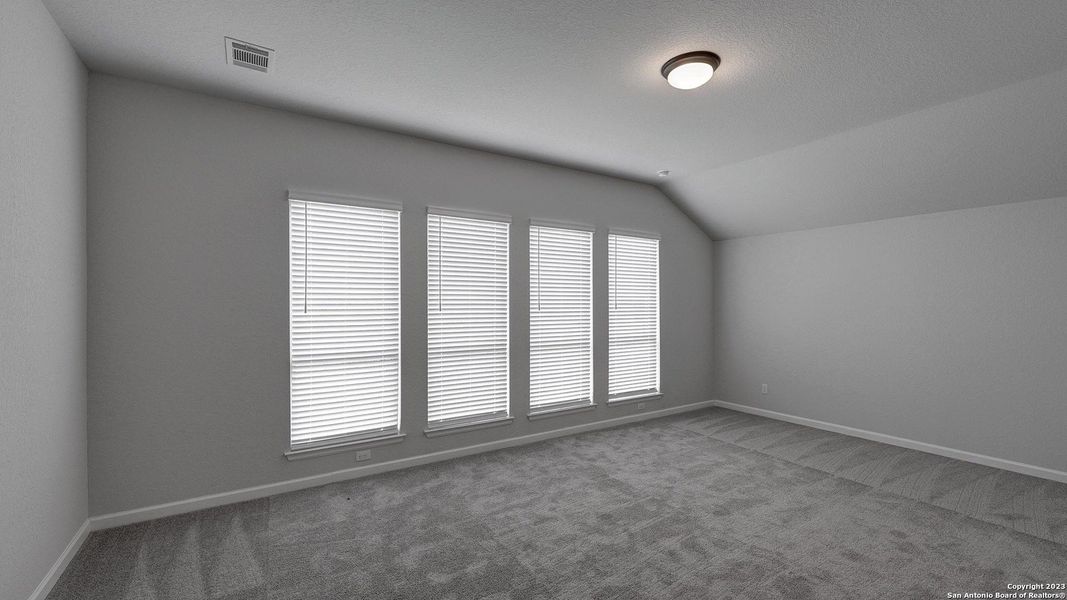 Spacious, unfurnished interior of a new home in Weston Oaks 55', San Antonio (Image 17). Spacious, unfurnished interior of a new home in Weston Oaks 55', San Antonio (Image 17).