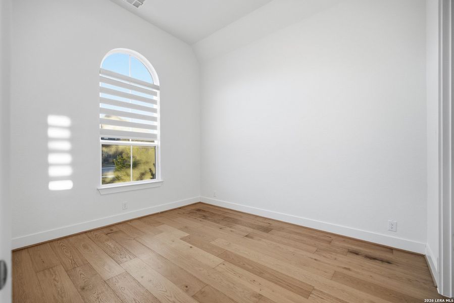 Spacious, unfurnished interior of a new home in Mesa Western, Cibolo (Image 46). Spacious, unfurnished interior of a new home in Mesa Western, Cibolo (Image 46).