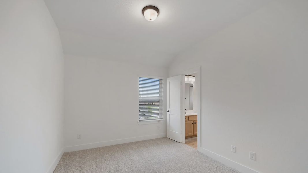 Spacious, unfurnished interior of a new home in Elyson 60's, Katy (Image 28).