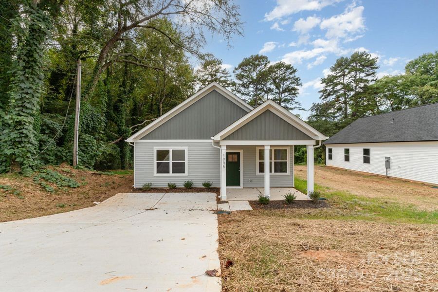 Image 18 of a home in .