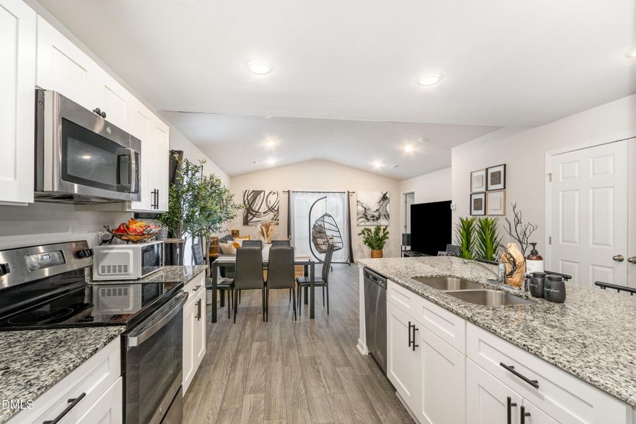 015_img_2768-edit_806 015_img_2768-edit_806