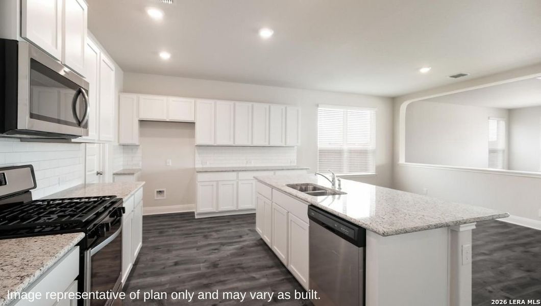 Furnished interior view inside a new home in Veranda, San Antonio (Image 8).