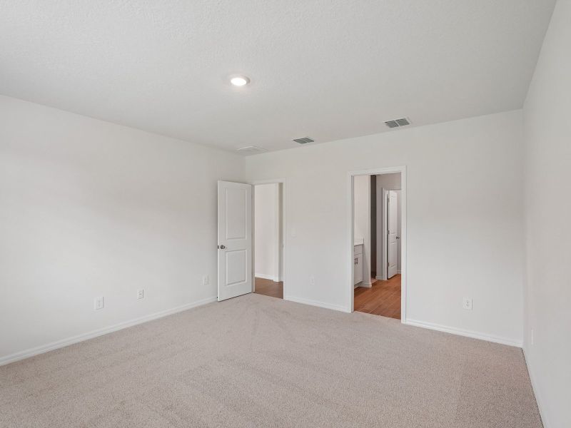 Spacious, unfurnished interior of a new home in Salt Meadows - Classic Series, Parrish (Image 15).